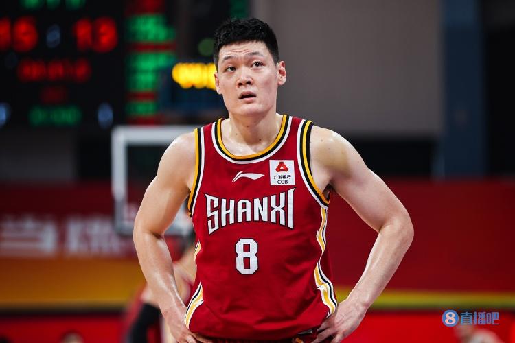 麦穗丰：张宁一个夏天没休息 现在还在为中国三人男篮赚FIBA积分